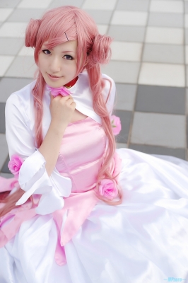 Euphemia Li Britannia Cosplay by Saya 002
Code Geass Cosplay