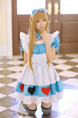 Alice In Wonderland Cosplay Alice 004
Alice In Wonderland Cosplay