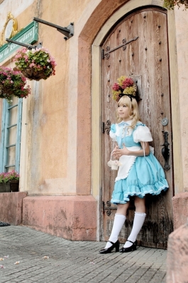 Alice In Wonderland Cosplay Alice by Kipi 003
Alice In Wonderland Cosplay