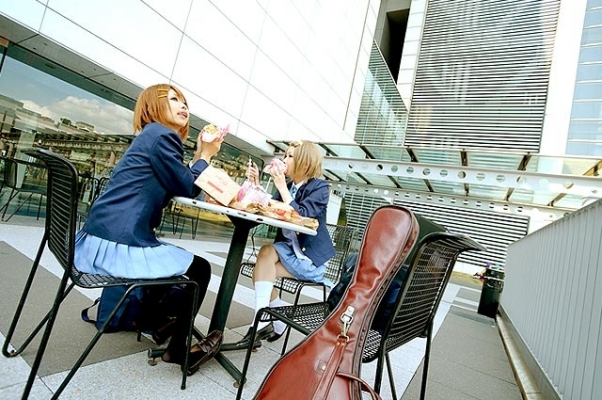 K-On! Cosplay Yui & Rizu 005
K-on!  Kon!  !  -