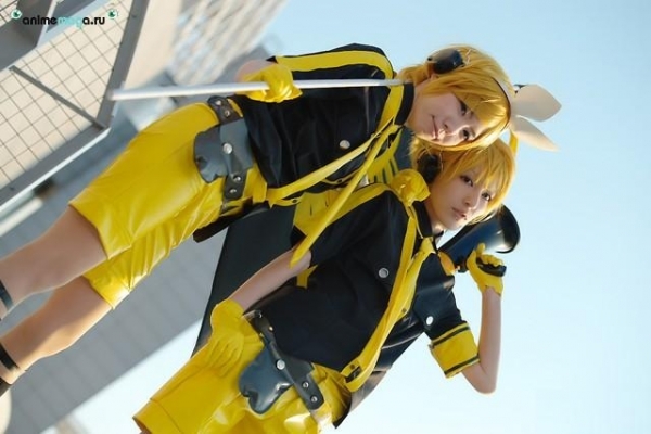 Kagami Rin & Len 010
Kagami Rin Len vocaloid cosplay