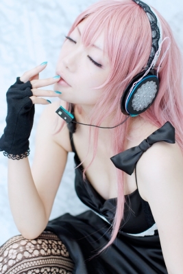 Megurine Luka butterfly by Ibara 009
  Megurine Luka Cosplay Vocaloid  