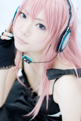 Megurine Luka butterfly by Ibara 005
  Megurine Luka Cosplay Vocaloid  