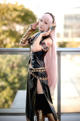 Megurine Luka leather dress by Ibara 001
  Megurine Luka Cosplay Vocaloid  