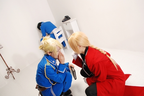 FullMetal Alchemist Cosplay
  FullMetal Alchemist    cosplay