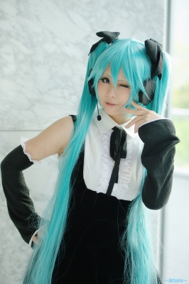 Hatsune Miku by Ryuga 010
 Hatsune Miku vocaloid cosplay