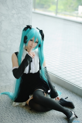 Hatsune Miku by Ryuga 001
 Hatsune Miku vocaloid cosplay