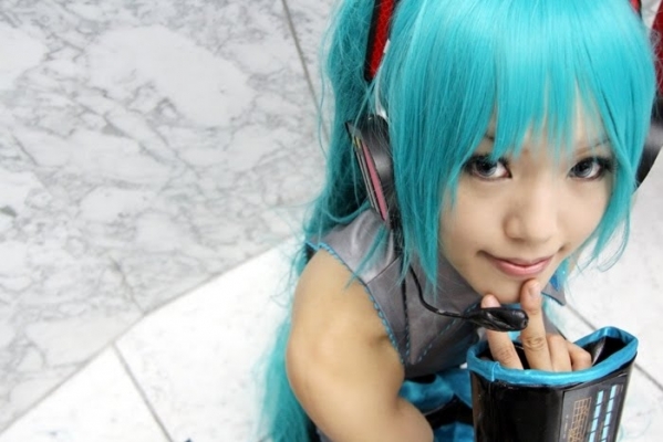 Hatsune Miku by Kipi 118
 Hatsune Miku vocaloid cosplay