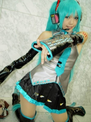 Hatsune Miku by Kipi 111
 Hatsune Miku vocaloid cosplay