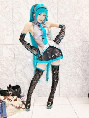 Hatsune Miku by Kipi 099
 Hatsune Miku vocaloid cosplay