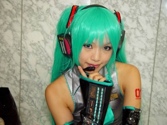 Hatsune Miku by Kipi 083
 Hatsune Miku vocaloid cosplay