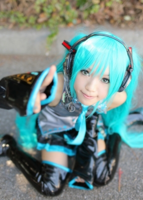 Hatsune Miku by Kipi 052
 Hatsune Miku vocaloid cosplay