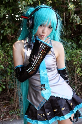 Hatsune Miku by Kipi 027
 Hatsune Miku vocaloid cosplay