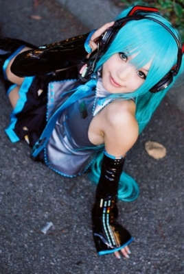 Hatsune Miku by Kipi 005
 Hatsune Miku vocaloid cosplay