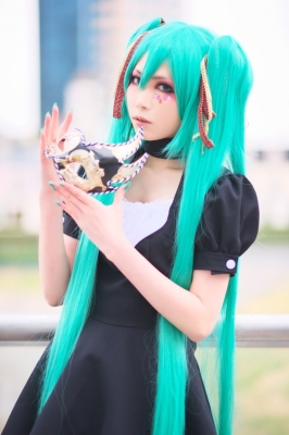 Hatsune Miku by Houtou Singi 004
 Hatsune Miku vocaloid cosplay