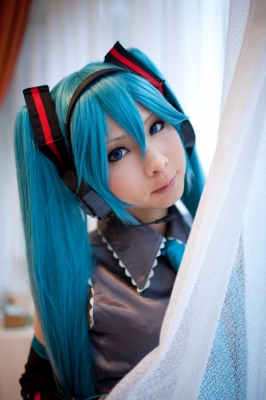 Mikus Valentine Day by Kanda Midori 
 Hatsune Miku vocaloid cosplay