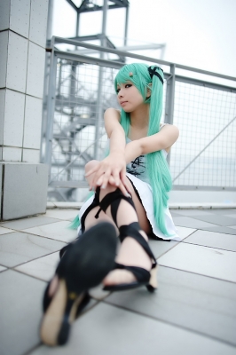 Hatsune Miku white dress by Kanda Midori 008
 Hatsune Miku vocaloid cosplay