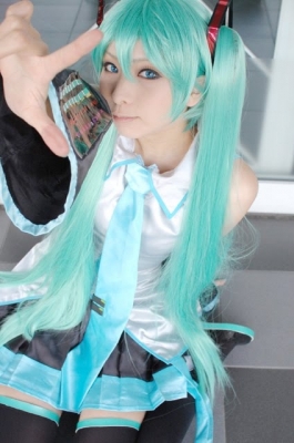 Hatsune Miku by Kanda Midori 027
 Hatsune Miku vocaloid cosplay