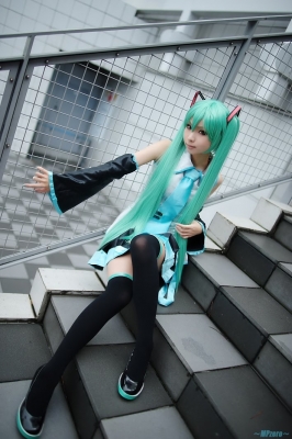 Hatsune Miku by Kanda Midori 015
 Hatsune Miku vocaloid cosplay