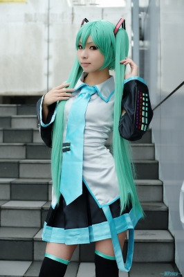 Hatsune Miku by Kanda Midori 007
 Hatsune Miku vocaloid cosplay