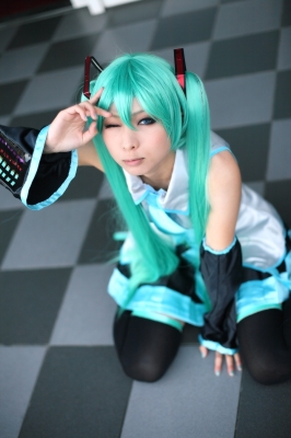 Hatsune Miku by Kanda Midori 004
 Hatsune Miku vocaloid cosplay