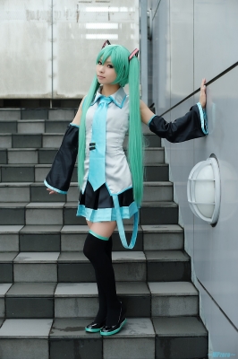 Hatsune Miku by Kanda Midori 001
 Hatsune Miku vocaloid cosplay