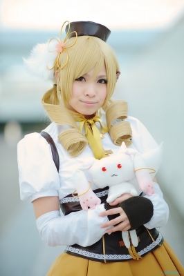 Tomoe Mami by Uri 016
 madoka Tomoe Mami Uri cosplay