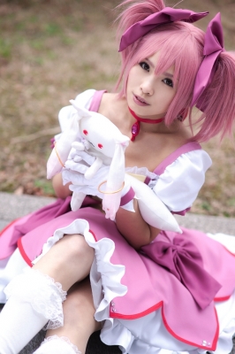 Kaname Madoka by Uri 012
 madoka Kaname Madoka Uri cosplay