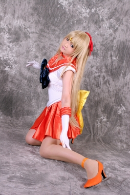 Aino Minako by Arisa Mizuhara
Sailor Moon Cosplay pictures       