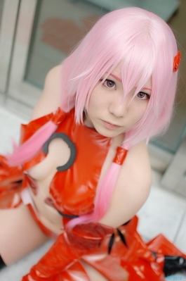 Yuzuriha Inori by Sasa
Guilty Crown cosplay picture photo Yuzuriha Inori          