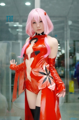 Yuzuriha Inori by Sasa
Guilty Crown cosplay picture photo Yuzuriha Inori          