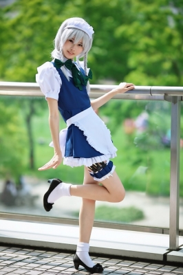 izayoi sakuya by futsure
touhou cosplay pictures  