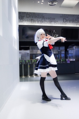 izayoi sakuya by mari
touhou cosplay pictures  