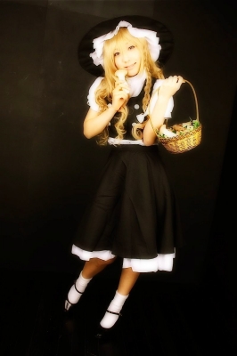 kirisame marisa by hanamura misaki
touhou cosplay pictures  