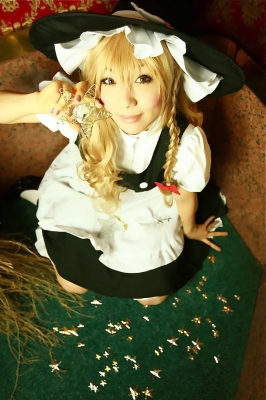 kirisame marisa by hanamura misaki
touhou cosplay pictures  