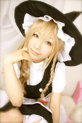 kirisame marisa by hanamura misaki
touhou cosplay pictures  