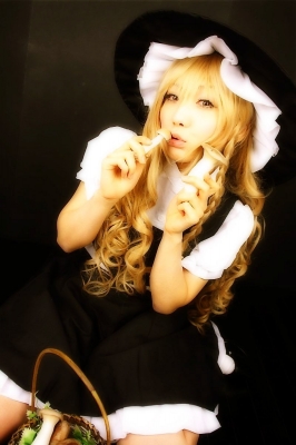 kirisame marisa by hanamura misaki
touhou cosplay pictures  