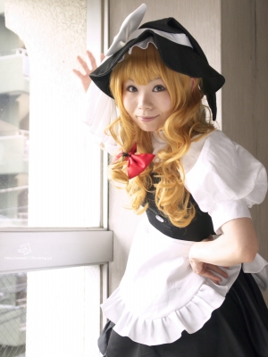 kirisame marisa by houdouin lilith
touhou cosplay pictures  