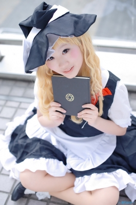 kirisame marisa by kinuka
touhou cosplay pictures  