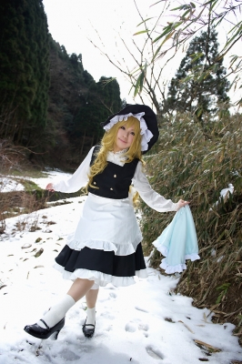 kirisame marisa by riyo
touhou cosplay pictures  