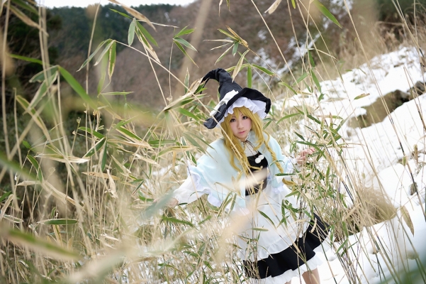 kirisame marisa by riyo
touhou cosplay pictures  