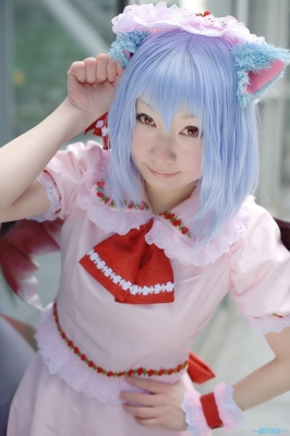 remilia scarlet by hazuki minami
touhou cosplay pictures  