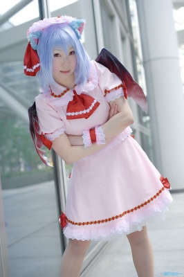 remilia scarlet by hazuki minami
touhou cosplay pictures  