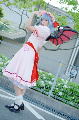 remilia scarlet by sakuragi mui
touhou cosplay pictures  