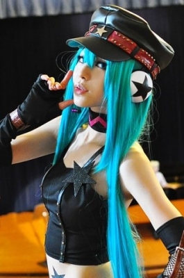   
  vocaloid miku