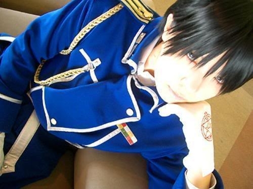 Roy Mustang
fma cosplay