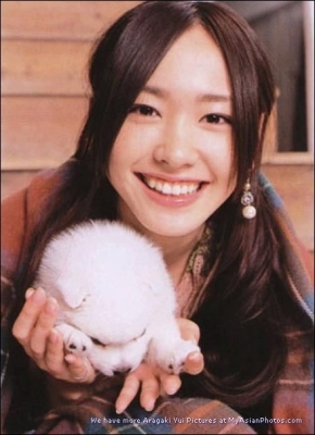 Aragaki Yui

Aragaki Yui  