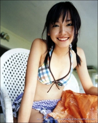 Aragaki Yui

Aragaki Yui  