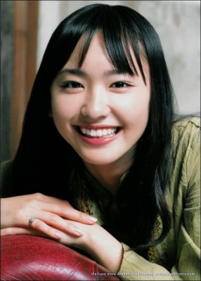 Aragaki Yui

Aragaki Yui  